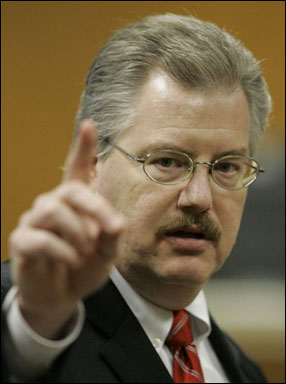 Former Calumet County District Attorney Ken Kratz gives closing arguments during a trial at the Calumet County Courthouse in Chilton on March 14, 2007. The former prosecutor accused of sending racy text messages to a domestic abuse victim is not going to face criminal charges, the Wisconsin Justice Department announced Monday. (AP File Photo/Morry Gash)